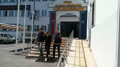 Bursa'da 7 ticari araç çalan hırsız, çalıntı minibüsle yakalandı