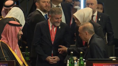 Suudi Arabistan Türkiye’ye 5 milyar dolar borç veriyor. Nebati iki eli önünde beklemişti