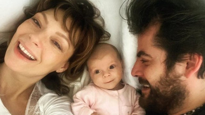 Özge Özder korkuttu. Ailece domuz gribi olduk