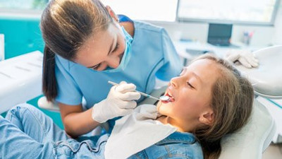 Profesör çocukların ağız ve diş sağlığı sorunlarındaki büyük tehlikeyi açıkladı