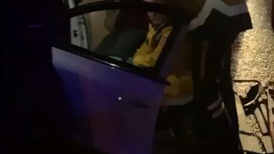 Bursa'da iki otomobil çarpıştı: 1 ölü, 5 yaralı