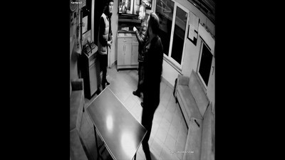 Zonguldak'ta para üstü tartışmasında taksici bıçaklandı