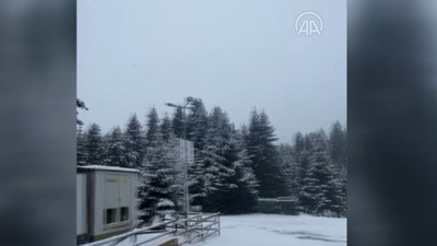 Bolu'nun yüksek kesimlerinde kar etkili olmayı sürdürüyor