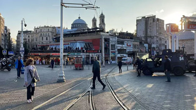 Valiliğin İstiklal Caddesi kararına tepki gösterdi. Gezmeyi de yasaklayın