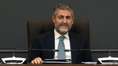 Bakan Nebati bu kez de ‘Enflasyonda en yüksek değeri gördük’ dedi. Mart ayında Türk Lirası en düşük durumda demişti