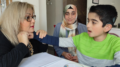 10 yaşında konuşan çocuğun ilk sözü ne oldu. O anlar kamerada