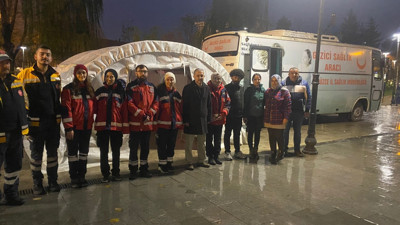 Depremden etkilenenlere yerinde sağlık hizmeti