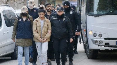 Eskişehir'de PKK operasyonunda yakalanan 8 şüpheli adliyede