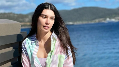 Burcu Kıratlı makyajsız halini paylaştı. Doğal haline yorum yağdı