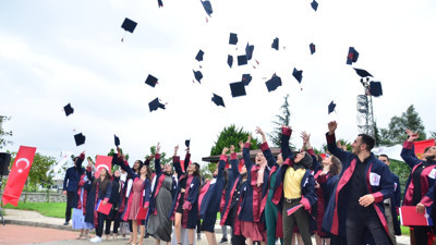 Gençler iş ararken TÜİK ''3,9 büyüdük''dedi