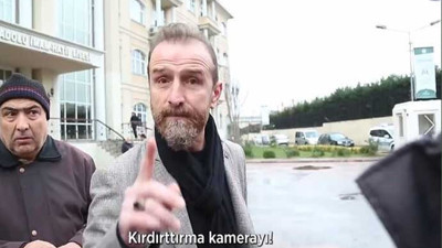 Çocuklar çorba alacak engelliyorlar... İmam hatip lisesi yönetimi çorba dağıtan Kadıköy Belediyesi çalışanlarına saldırdı