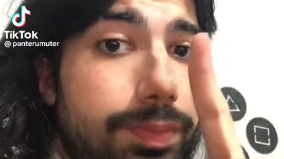 Cüzdanında para kalmadığını anlatırken ekrana yansıttı. Z kuşağının büyük zekası