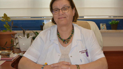 2 yıldır koronavirüs tedavisi gören 'yılın doktoru' Prof. Dr. Sibel Pekcan Özkurt, hayatını kaybetti