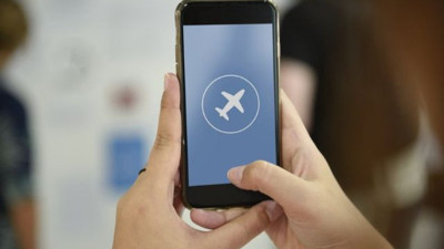 'Uçak modu' dönemi sona eriyor. Avrupa Komisyonu tarih verdi