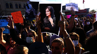 İran'da Mahsa Amini protestoları dinmezken ülke genelinde grev çağrısı yapıldı