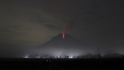 Semeru Yanardağı faaliyete geçti! 2 bin kişi tahliye edildi