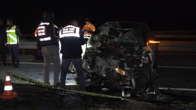 Cenazeden dönerken kaza yapan eski belediye başkanı yaralandı, eşi hayatını kaybetti