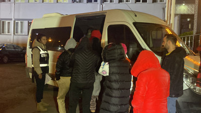 Kadınlara fuhuş yaptıran 12 çete üyesi tutuklandı