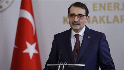 Doğalgaz ve elektriğe zam yapılacak mı? Bakan Dönmez'den açıklama