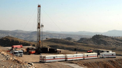 Seçim yaklaştıkça Türkiye'nin her yerinden petrol fışkırmaya başladı