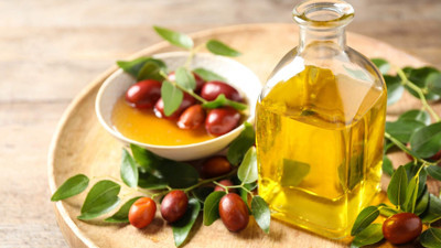 Jojoba yağı nedir, faydaları nelerdir? Jojoba yağı saç dökülmesine iyi gelir mi?
