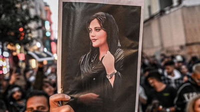 Time dergisi, İranlı kadınları Yılın Kahramanları seçti