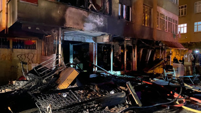 Pendik’te işyeri yangını: Vatandaşlar tahliye edildi