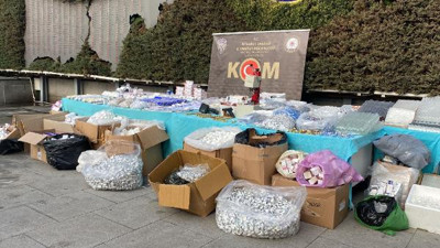 Vay vicdansızlar. Piyasaya sahte kanser ilacı süren çete çökertildi