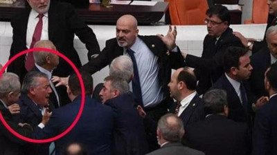 İYİ Partili Hüseyin Örs yumruklu saldırıda yaşananları anlattı. Meclis’i yumruk atma yeri görüyor