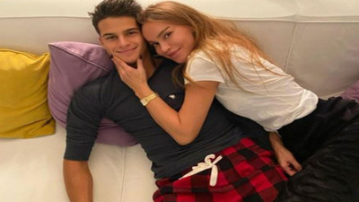 Ebru Şallı 'Sınırsız sevgi' notuyla paylaştı