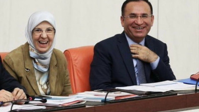 Turhan Çömez Küçüğün rızası vardı ve Bir kereden bir şey olmaz diyen bakanların fotoğraflarını paylaşarak ileride ne olacağını açıkladı