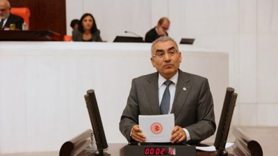 İYİ Partili Ayhan Altıntaş: En az iki Roketsan’ı oluşturabilecek kadar değerli mühendisimizi yurt dışına kaybetmişiz