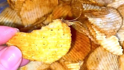 BİM'den aldığı cipsi açan kadın çığlık attı. Daha önce fare çıkmasını yalanlamışlardı