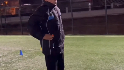 Mardinli Guardiola idmanda talimat verdi ortalık yıkıldı: Bak beyler böyle böyle böyle değil. Böyle kalçadan gidip geleceksin. Bu bu.