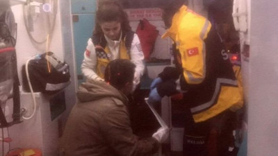 İşyerinde dehşet: Mesai arkadaşının kulağını kesti!