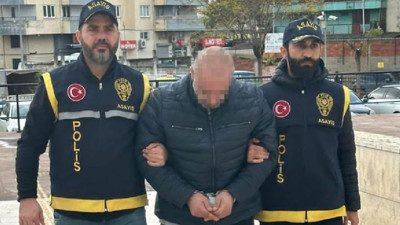 Minibüste teşhircilik yapan şahıs tutuklandı