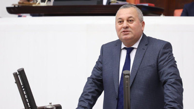 Cemal Enginyurt arka arkaya 3 tweet attı. Birini de sabitledi