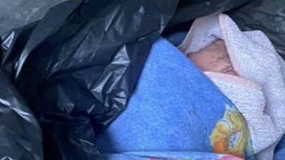 İstanbul'da yeni doğan bebeği poşete sarıp sokağa attılar