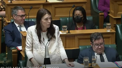 Bu sözleri söyleyen Yeni Zelanda Başbakanı! Mikrofonu açık unuttu, muhalefet liderine küfretti