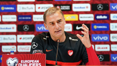 Kendi başarısızlığını unuttu. Kuntz futbolcuları suçladı