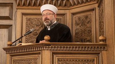 Sessizliğiyle tepkileri üzerine çeken Diyanet'ten 'çocuk istismarı' hutbesi. Diyanet'in başına taş mı düştü