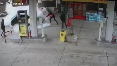 19 yaşındaki genç akaryakıt istasyonunu havaya uçmaktan kurtardı