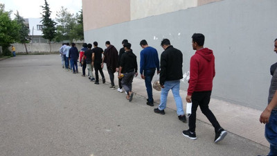 Bir haftada 1878 göçmen yakalandı