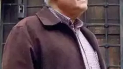 Sahte mimar 42 yıl mimarlık yaptı. Bu da bir şey mi bilgisayarın olmadığı yıllarda sahte diplomayla askere bile gidenler vardı