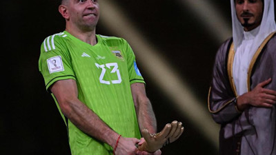 Arjantin kalecisi Martinez skandal hareketi neden yaptığını açıkladı. Fransa maçı sonrası yaptığı olay olmuştu