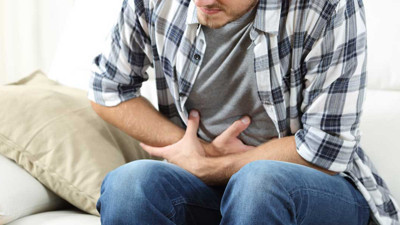 Mide bulantısı neden olur, nasıl geçer? Mide bulantısına hangi yiyecekler iyi gelir?