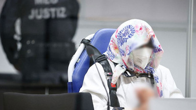 Almanya'da 97 yaşındaki Nazi toplama kampı sekreterine hapis cezası