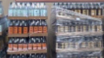 Lüks otele kaçak içki baskını