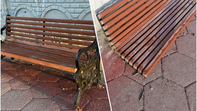 Bankların demirlerini söktüler. Banklar artık kullanılamaz halde