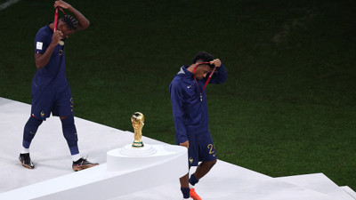 Fransa Kupayı alamadı. Irkçılık hortladı